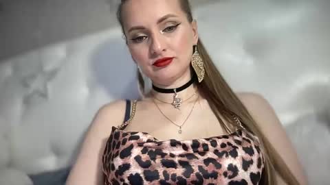 Snapshot of viola_1 chatting on 7, 3, 2025 Funny girl online show from 7, 3, 2025