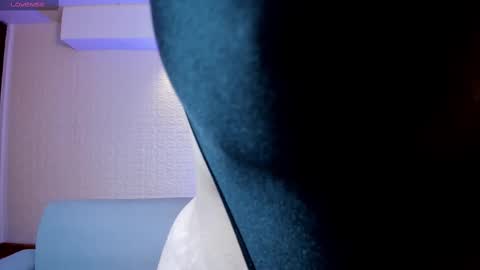 Violett  Everyday From 0530 to 1430 Col Time online show from 4, 3, 2025