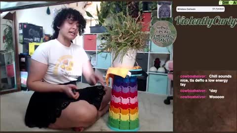 Snapshot of violentlycurly chatting on 8, 3, 2025 Curly the Coin Operated Toy online show from 8, 3, 2025