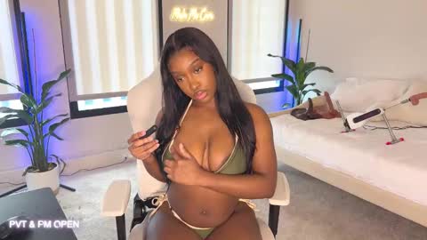 Snapshot of violet6xft chatting on 22, 1, 2025 Fantasy Black Girl online show from 22, 1, 2025