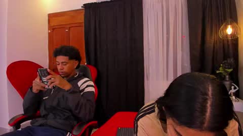 Violet and Myers online show from 30, 11, 2025