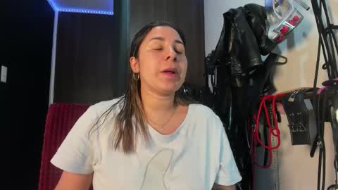 Kim online show from 8, 11, 2025