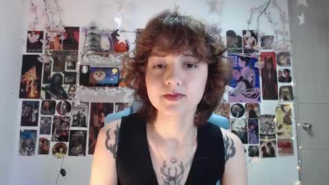 Snapshot of violet_bluee chatting on 16, 2, 2025 Violet online show from 16, 2, 2025