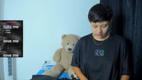 Violet and Casper online show from 21, 12, 2024