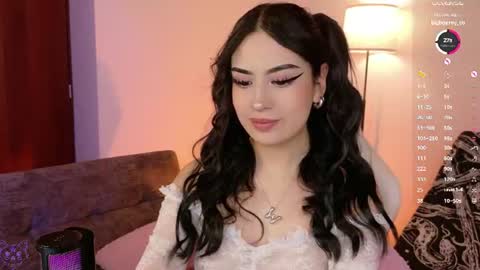 Snapshot of violet_catt chatting on 17, 7, 2026 Violeta online show from 17, 7, 2026