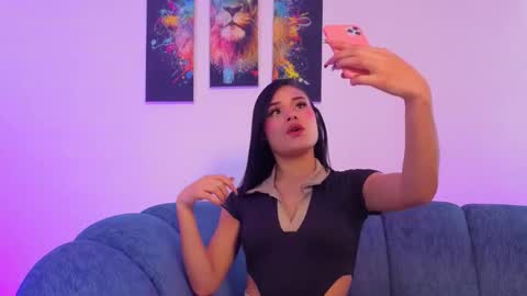 violet_jhonson online show from 1, 11, 2025