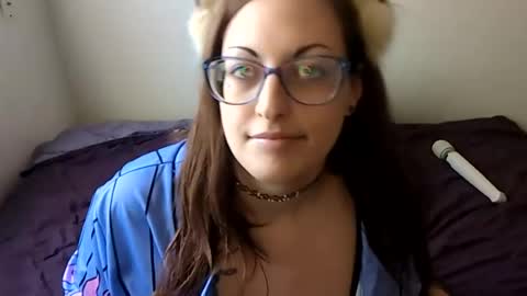 Violet Kitty online show from 22, 7, 2026