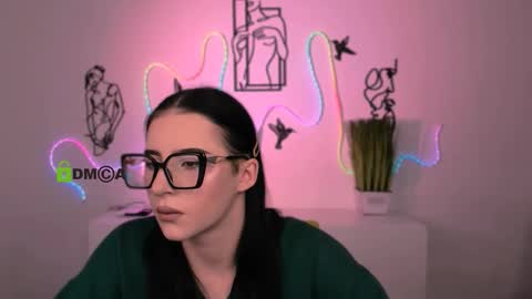 violet_moxi online show from 16, 12, 2025