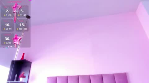 Snapshot of violet_myerrs chatting on 23, 10, 2025 violet online show from 23, 10, 2025