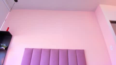 Snapshot of violet_myerrs chatting on 1, 12, 2025 violet online show from 1, 12, 2025