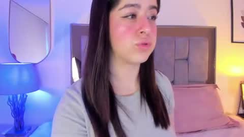 Snapshot of violet_nova1 chatting on 25, 6, 2026 Violet Nova online show from 25, 6, 2026