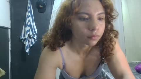 Snapshot of violet_smmithh chatting on 27, 6, 2026 Violet online show from 27, 6, 2026