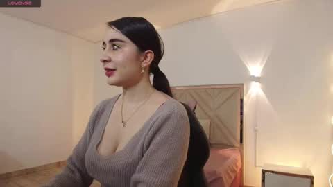 violet_tay1 online show from 26, 10, 2025