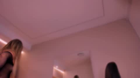 Violeta  online show from 9, 9, 2025