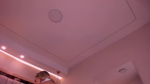 Violeta  online show from 10, 9, 2025