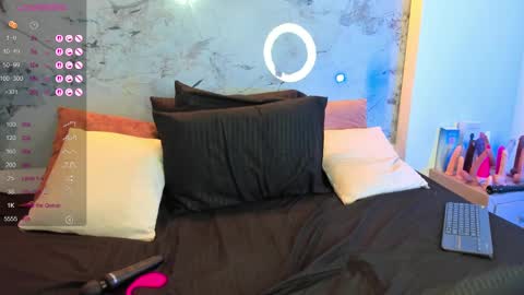 Violet  online show from 7, 11, 2025