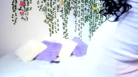 Snapshot of violeta_milleer chatting on 8, 3, 2025 Violeta online show from 8, 3, 2025