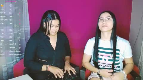 Snapshot of violeta_rouses chatting on 4, 3, 2025 violeta_rouses online show from 4, 3, 2025