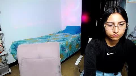 violeta_rouses online show from 4, 2, 2026