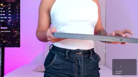 Snapshot of violetasotter chatting on 15, 2, 2025 Violeta online show from 15, 2, 2025