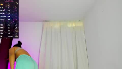 Snapshot of violetasotter chatting on 27, 9, 2025 Violeta online show from 27, 9, 2025