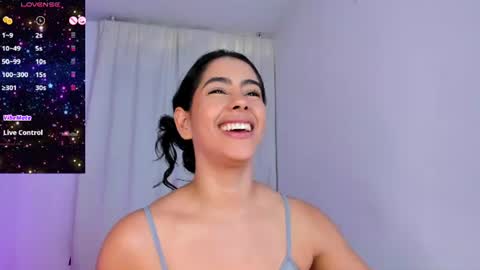 Snapshot of violetasotter chatting on 18, 6, 2026 Violeta online show from 18, 6, 2026