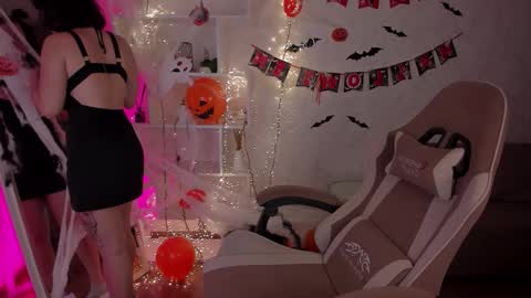 Violet online show from 29, 10, 2025