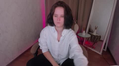 Violet online show from 5, 11, 2025