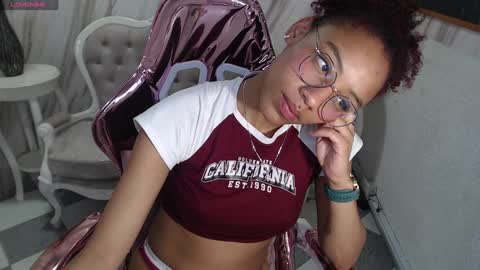 violeth_b online show from 3, 1, 2025