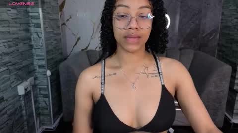 violeth_b online show from 14, 10, 2025