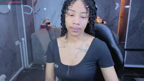 Snapshot of violeth_b chatting on 27, 4, 2026 violeth_b online show from 27, 4, 2026