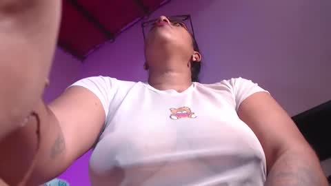 Snapshot of violethrammstein chatting on 22, 10, 2025 ViolethRammstein online show from 22, 10, 2025