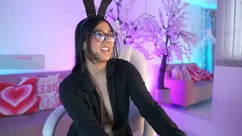 Snapshot of violetjonesx chatting on 6, 7, 2026 violetjonesx online show from 6, 7, 2026