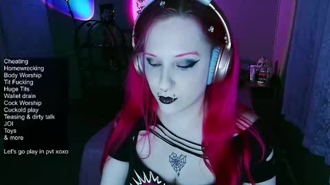 Snapshot of violetoctober chatting on 26, 9, 2025 Violet October online show from 26, 9, 2025