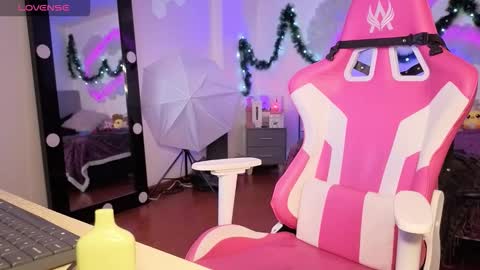   online show from 16, 12, 2025