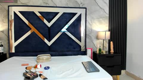 Snapshot of violetrose_as chatting on 23, 10, 2025 Violet Rose online show from 23, 10, 2025