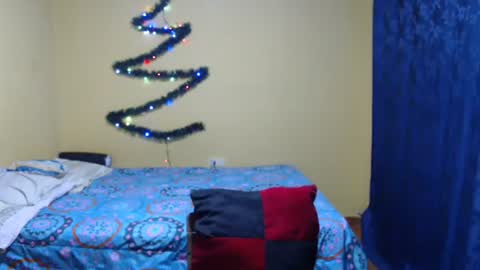 Violet777  online show from 3, 1, 2025