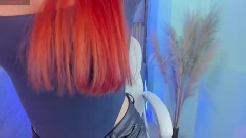 Snapshot of violetsky1_ chatting on 19, 4, 2026 VioletSky online show from 19, 4, 2026