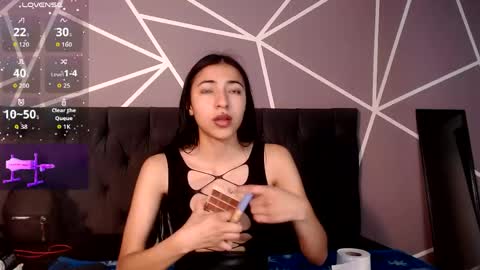 Snapshot of violett1126 chatting on 9, 5, 2026 1126 online show from 9, 5, 2026
