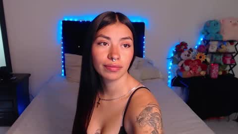 Snapshot of violett_flowers chatting on 24, 1, 2025 violeta  online show from 24, 1, 2025