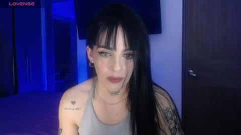 Snapshot of violett_hottie chatting on 16, 7, 2026 violett Independent model online show from 16, 7, 2026