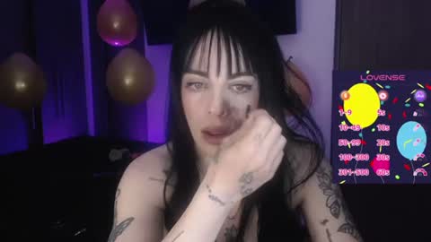 Snapshot of violett_hottie chatting on 22, 7, 2026 violett Independent model online show from 22, 7, 2026