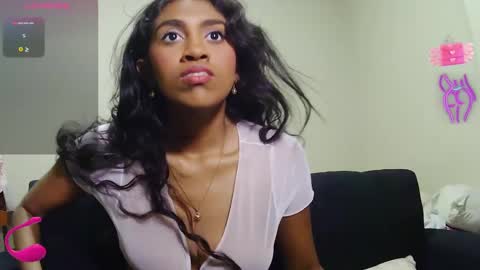 Snapshot of violett_lara chatting on 27, 1, 2025 violett online show from 27, 1, 2025