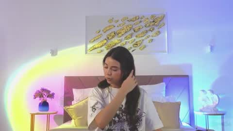 Snapshot of violetta_finch chatting on 5, 5, 2026 violetta_finch online show from 5, 5, 2026