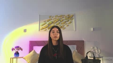 Snapshot of violetta_finch chatting on 4, 6, 2026 violetta_finch online show from 4, 6, 2026