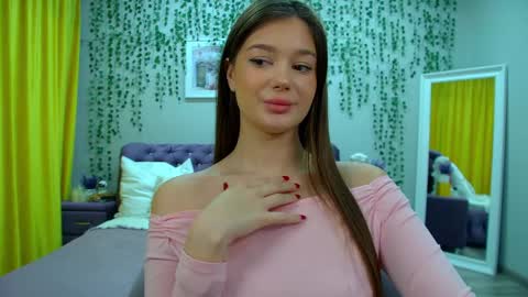 ViolettaCosmo online show from 13, 11, 2025