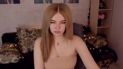 Snapshot of violettaotis chatting on 30, 12, 2024 ViolettaOtis online show from 30, 12, 2024