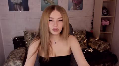 Snapshot of violettaotis chatting on 26, 1, 2025 ViolettaOtis online show from 26, 1, 2025