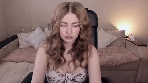 Snapshot of violettaotis chatting on 10, 2, 2025 ViolettaOtis online show from 10, 2, 2025