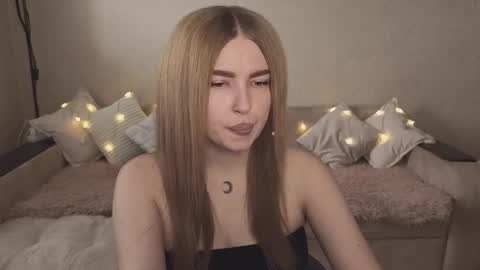 Snapshot of violettaotis chatting on 25, 9, 2025 ViolettaOtis online show from 25, 9, 2025